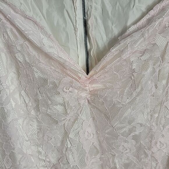 VINTAGE.. baby pink, lace dress.. prom, bridesmaids, costume.. - Picture 11 of 16